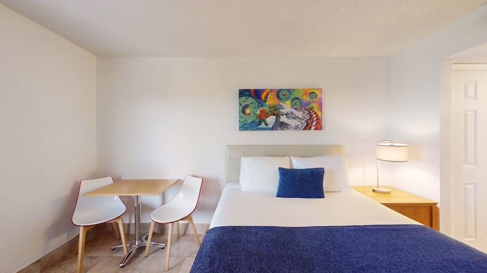 Park Royal Orlando managed by Accor — Hotel rooms in Kissimmee, Florida