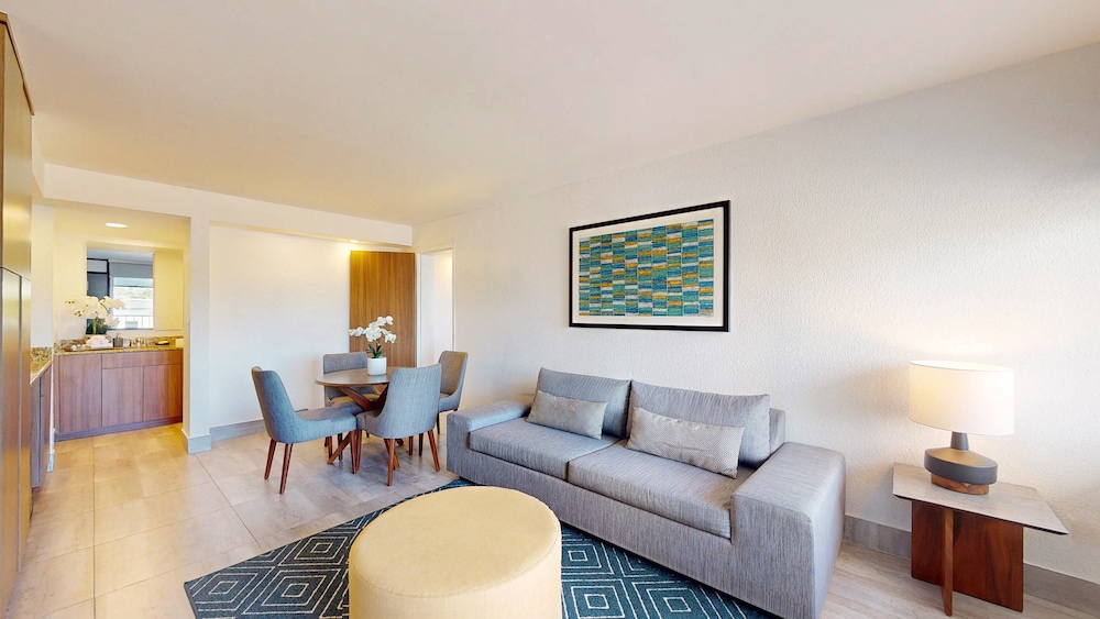Park Royal Orlando managed by Accor — Hotel rooms in Kissimmee, Florida