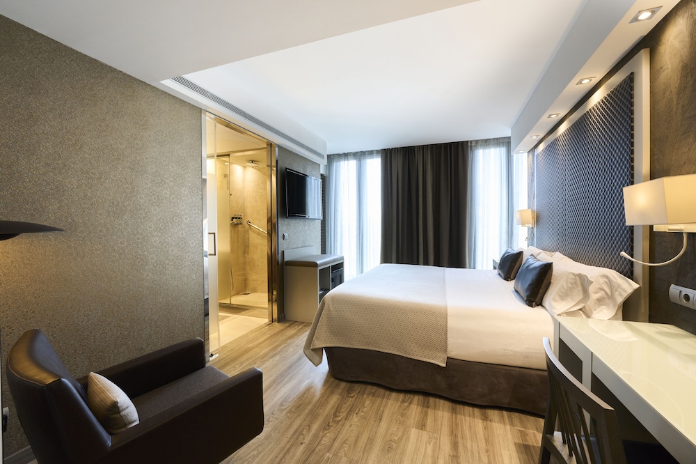 Catalonia Square — Hotel rooms in Barcelona, Catalonia