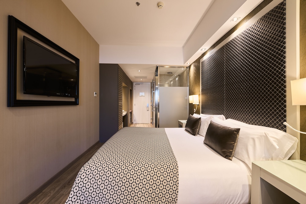 Catalonia Square — Hotel rooms in Barcelona, Catalonia