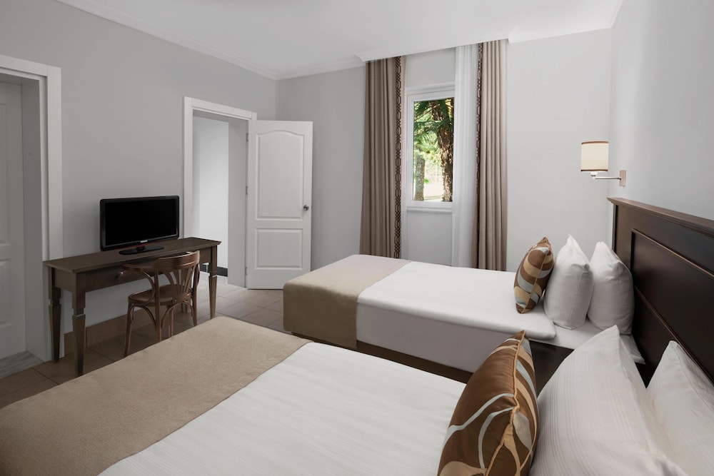 Papillon Ayscha Resort & Spa - All Inclusive — Hotel rooms in Belek
