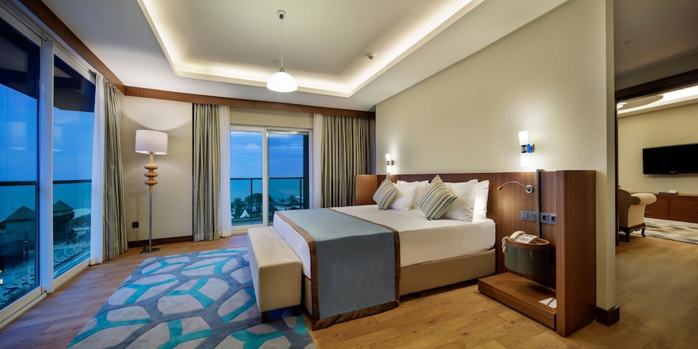 Papillon Ayscha Resort & Spa - All Inclusive — Hotel rooms in Belek