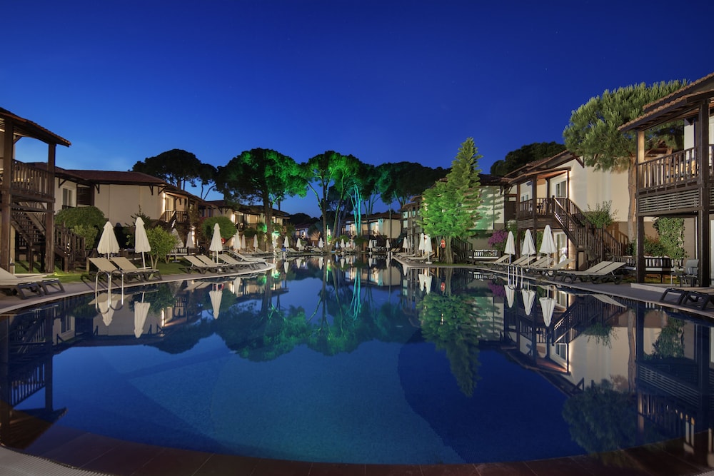 Papillon Ayscha Resort & Spa - All Inclusive — Swimming pool in Belek