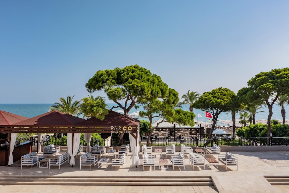 Papillon Ayscha Resort & Spa - All Inclusive — Restaurant & bars in Belek