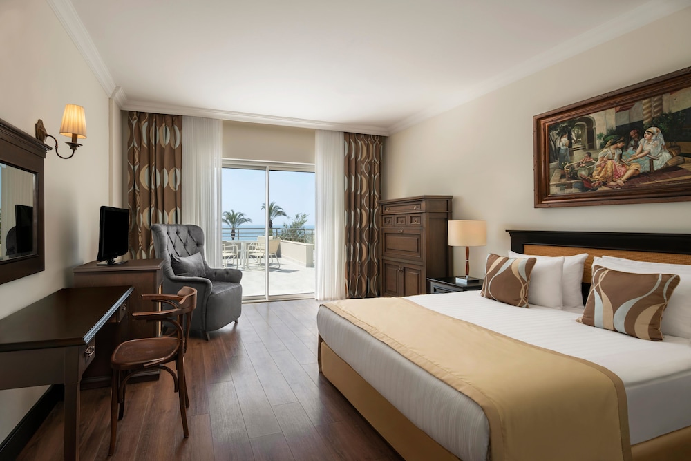 Papillon Ayscha Resort & Spa - All Inclusive — Hotel rooms in Belek