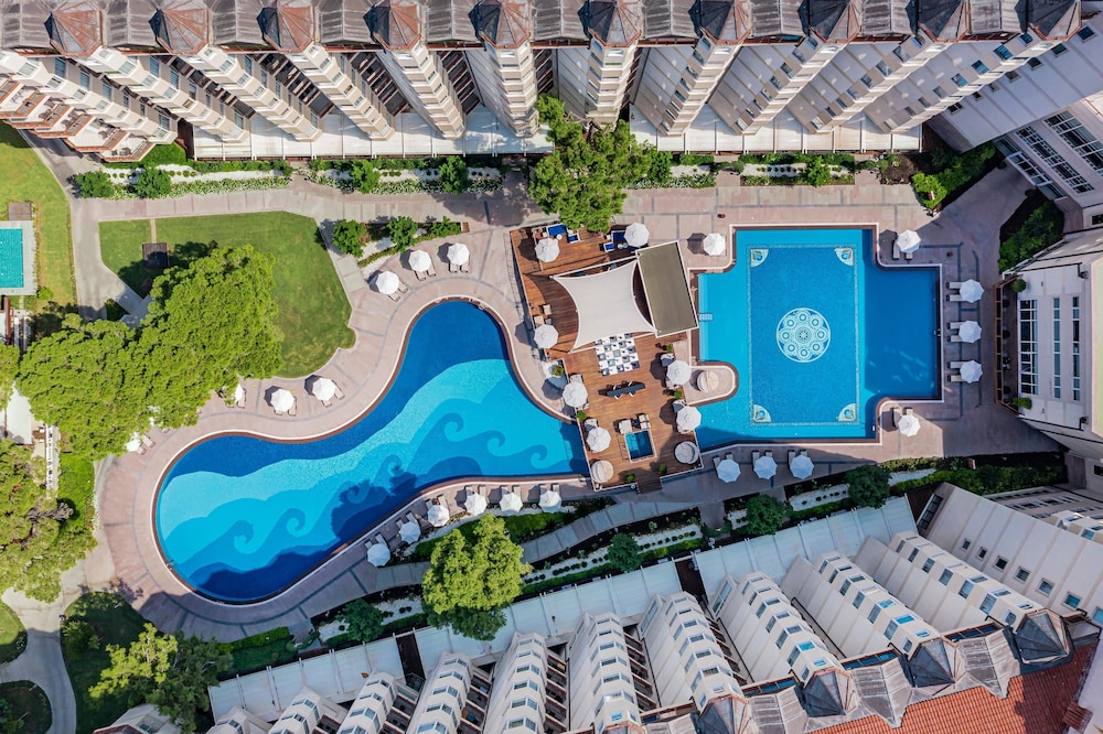 Papillon Zeugma Relaxury — Swimming pool in Belek