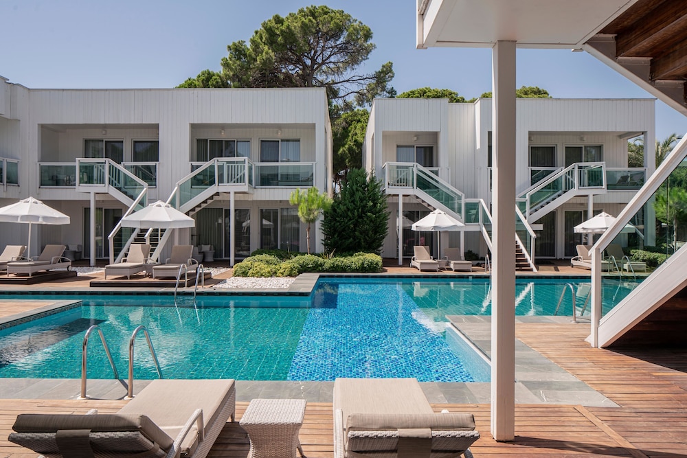 Papillon Zeugma Relaxury — Hotel building in Belek