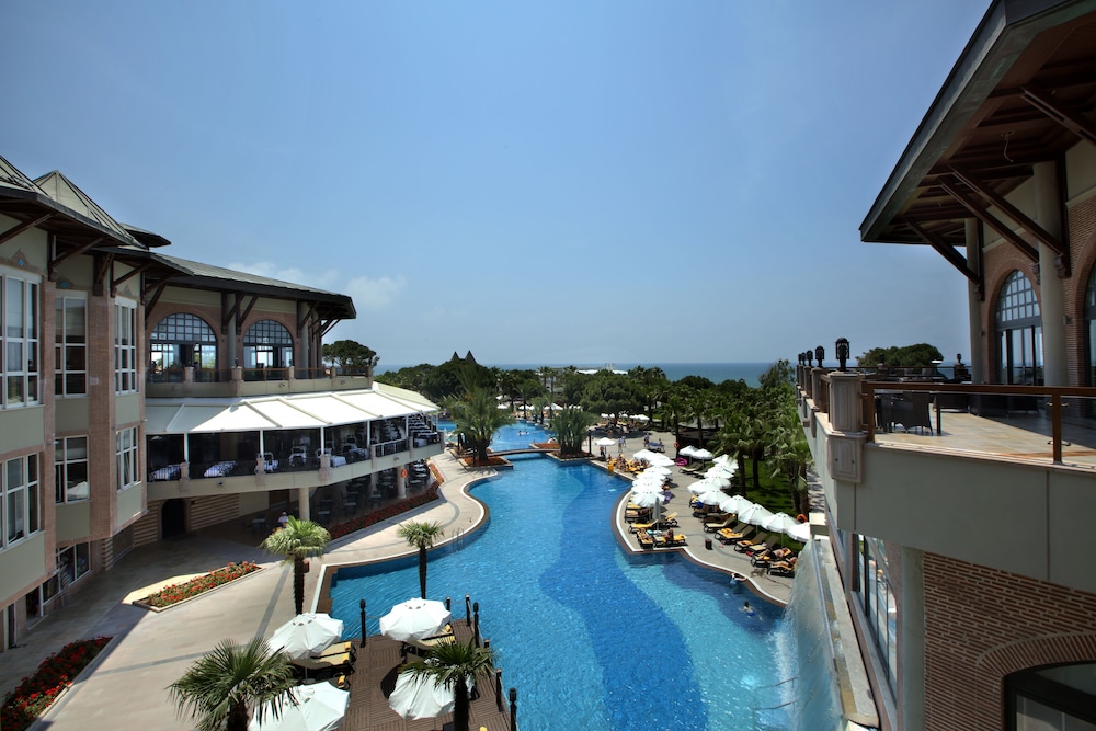 Papillon Zeugma Relaxury — Swimming pool in Belek