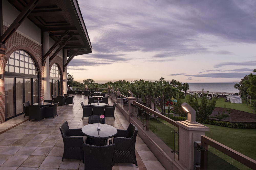 Papillon Zeugma Relaxury — Restaurant & bars in Belek