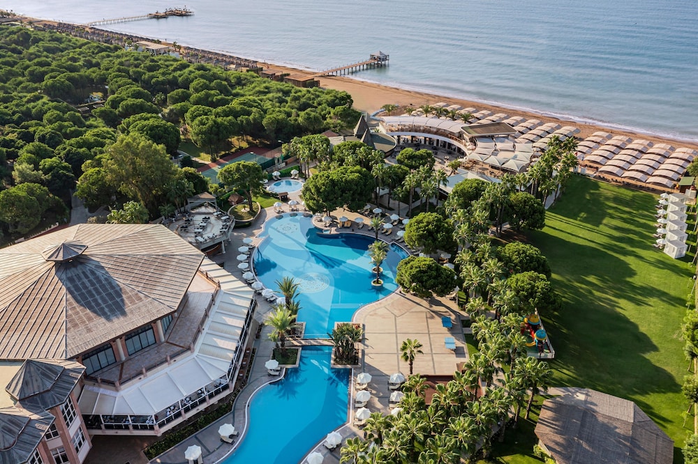 Papillon Zeugma Relaxury — Swimming pool in Belek
