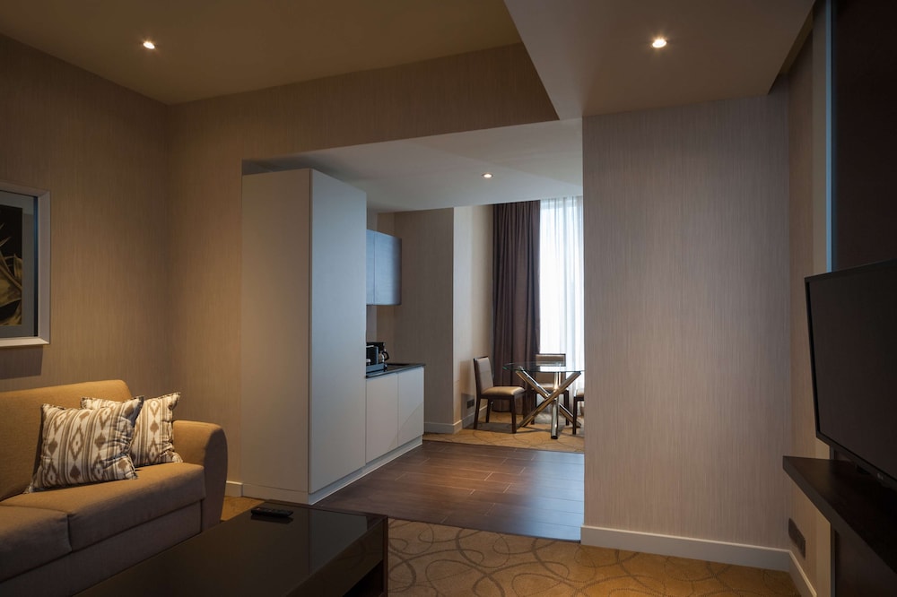 Embassy Suites by Hilton Santo Domingo — Hotel rooms in Santo Domingo, Distrito Nacional