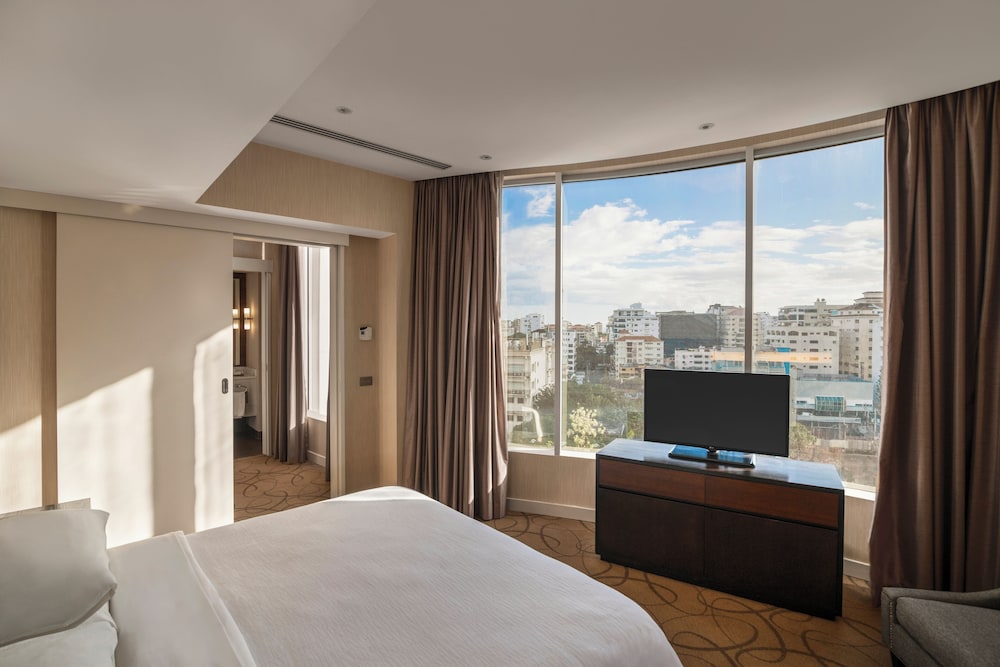 Embassy Suites by Hilton Santo Domingo — Hotel rooms in Santo Domingo, Distrito Nacional