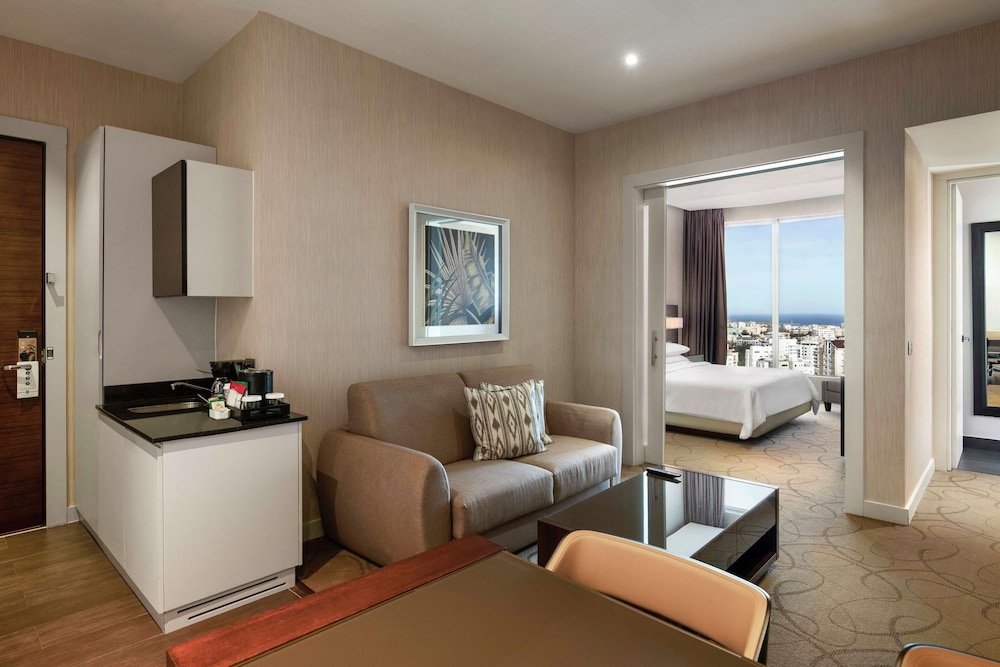 Embassy Suites by Hilton Santo Domingo — Hotel rooms in Santo Domingo, Distrito Nacional