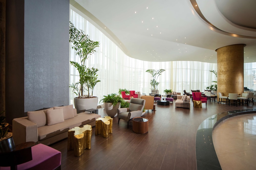 Embassy Suites by Hilton Santo Domingo — Hotel building in Santo Domingo, Distrito Nacional