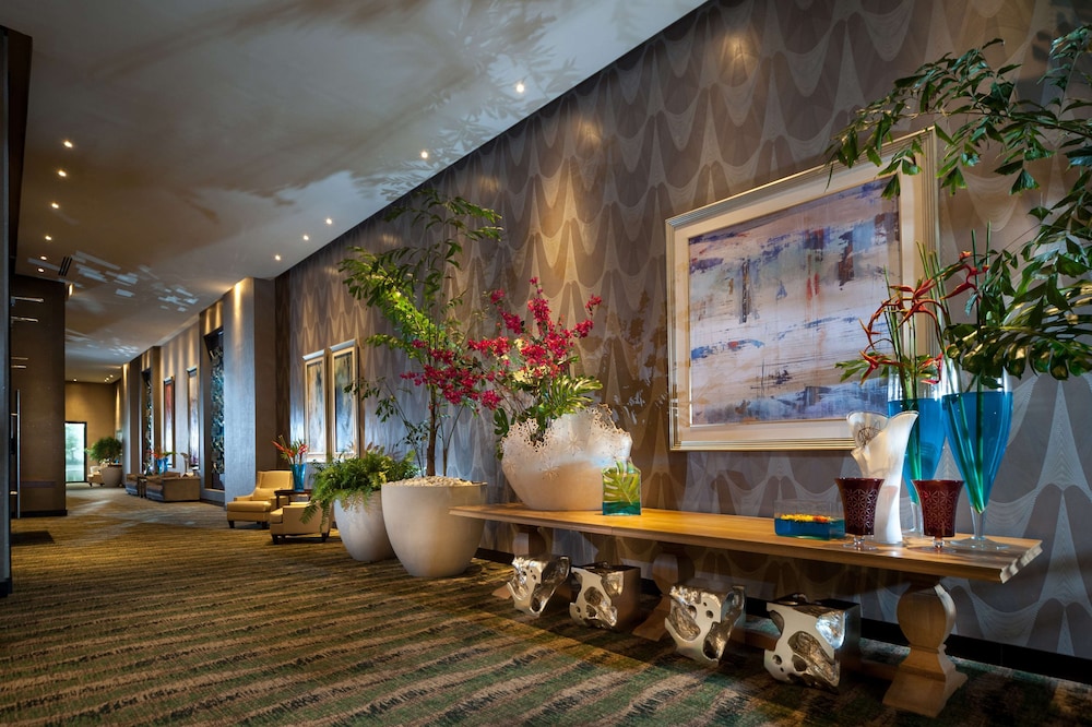 Embassy Suites by Hilton Santo Domingo — Hotel building in Santo Domingo, Distrito Nacional