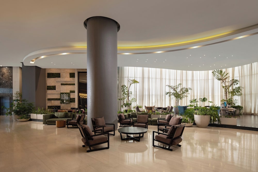 Embassy Suites by Hilton Santo Domingo — Restaurant & bars in Santo Domingo, Distrito Nacional