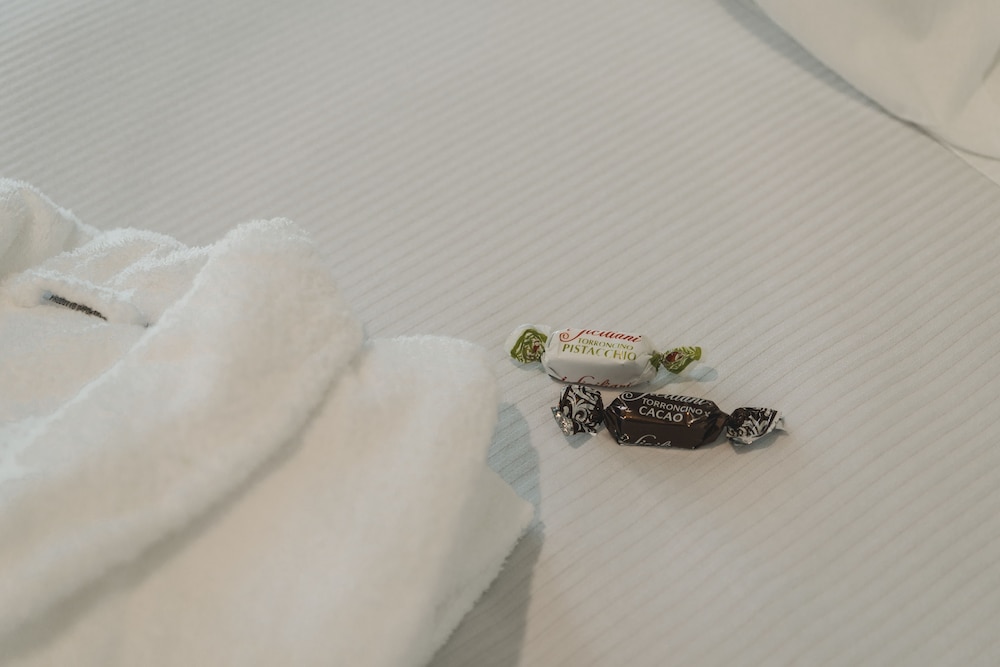 Sicilia's Residence Hotel Art & Spa — Hotel rooms in Aci Catena, Sicily