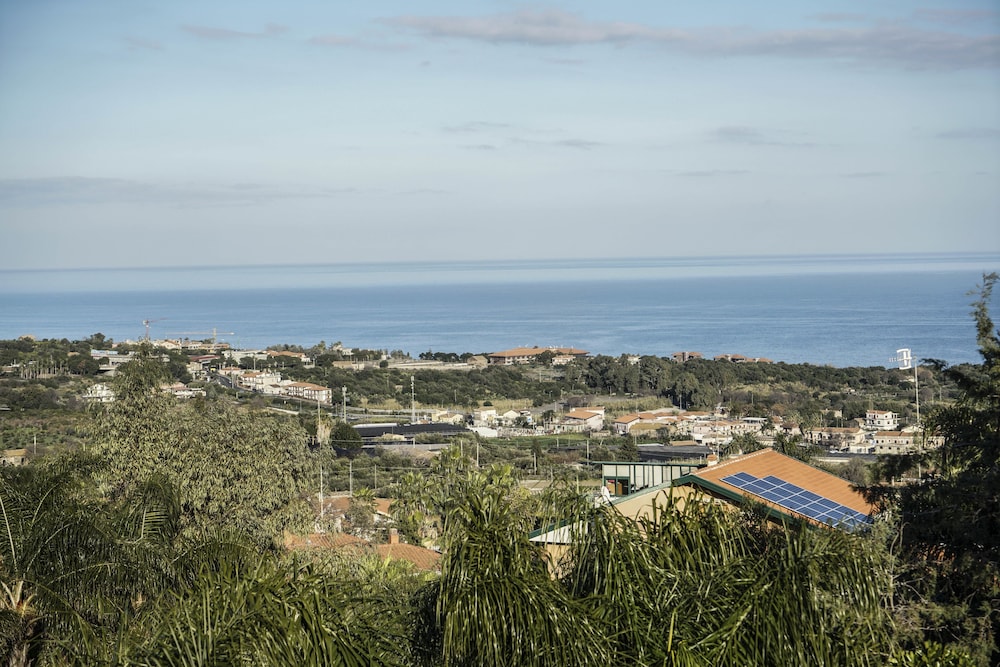 Sicilia's Residence Hotel Art & Spa — Attractions in the area in Aci Catena, Sicily