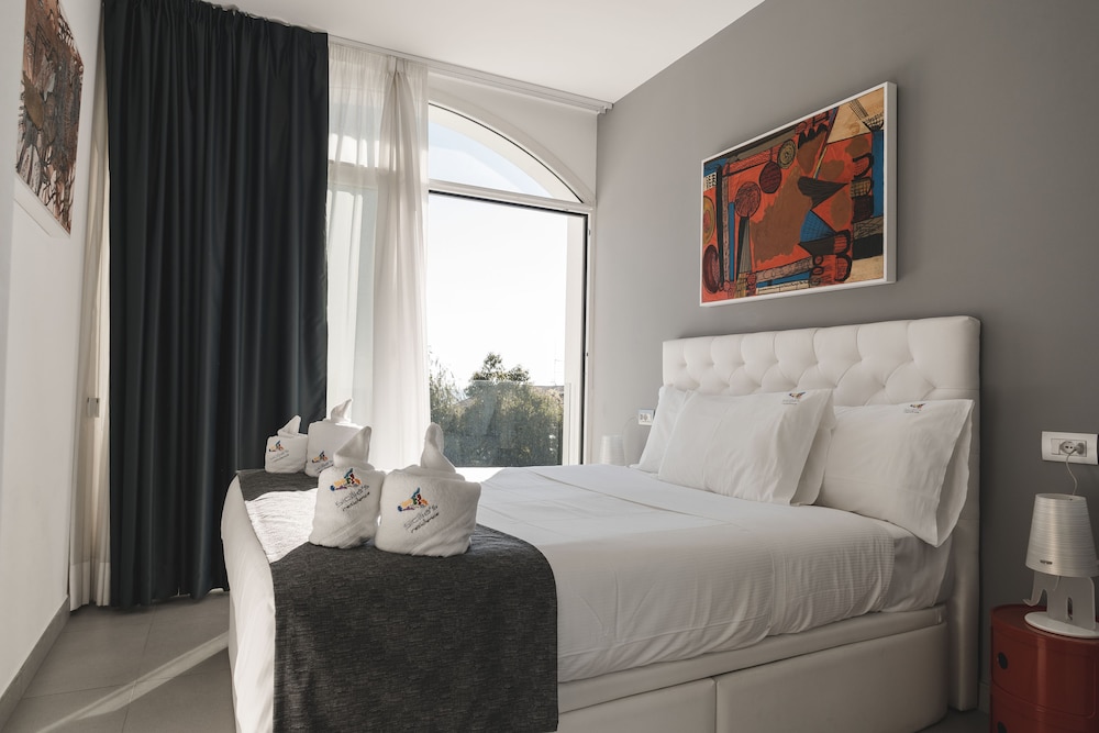 Sicilia's Residence Hotel Art & Spa — Hotel rooms in Aci Catena, Sicily