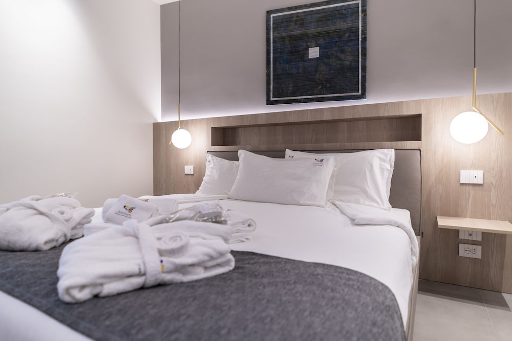 Sicilia's Residence Hotel Art & Spa — Hotel rooms in Aci Catena, Sicily