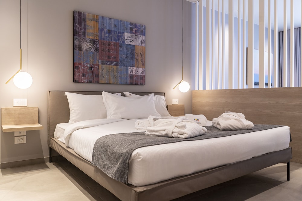 Sicilia's Residence Hotel Art & Spa — Hotel rooms in Aci Catena, Sicily