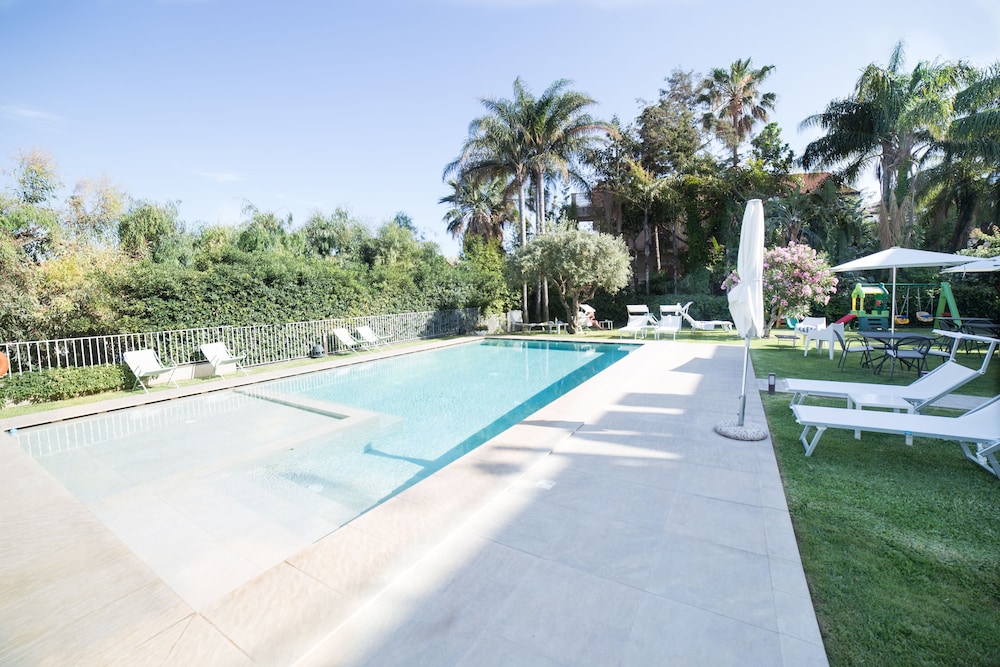Sicilia's Residence Hotel Art & Spa — Swimming pool in Aci Catena, Sicily