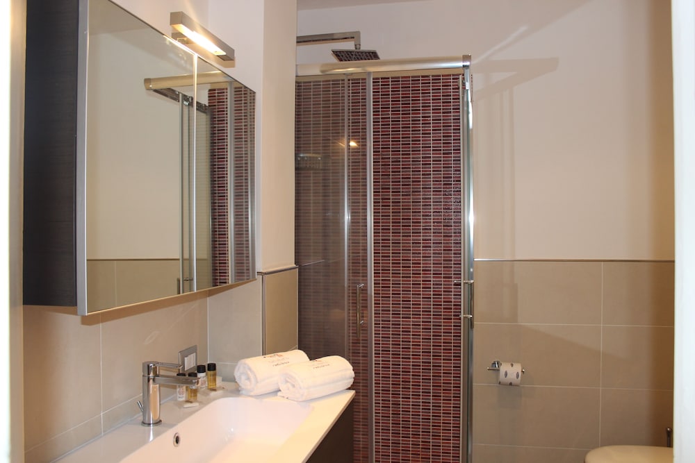 Sicilia's Residence Hotel Art & Spa — Hotel rooms in Aci Catena, Sicily