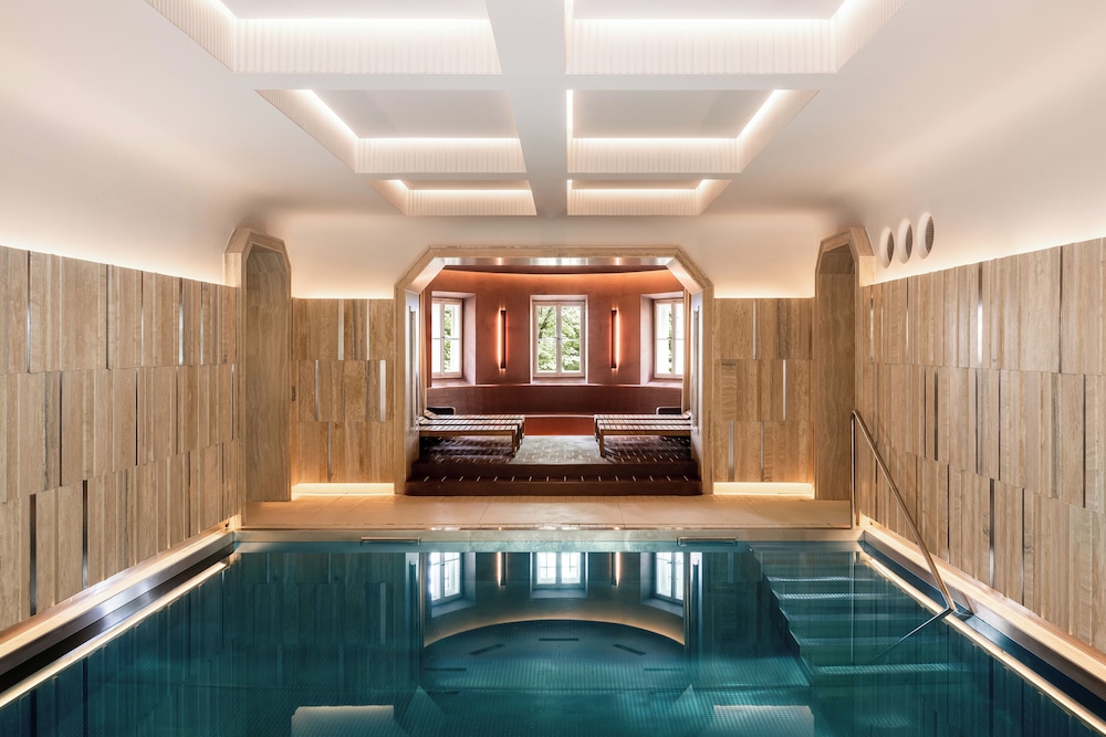 Zinar Castle — Swimming pool in Krakow, Lesser Poland