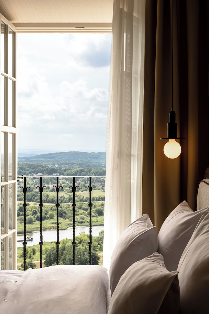 Zinar Castle — Hotel rooms in Krakow, Lesser Poland