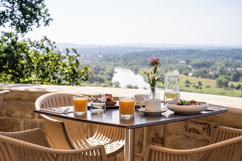 Zinar Castle — Restaurant & bars in Krakow, Lesser Poland