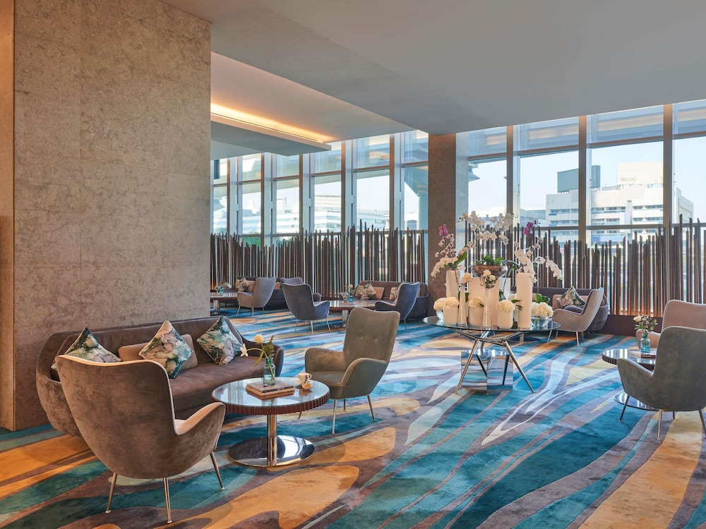 Sofitel Dubai Downtown — Restaurant & bars in Dubai