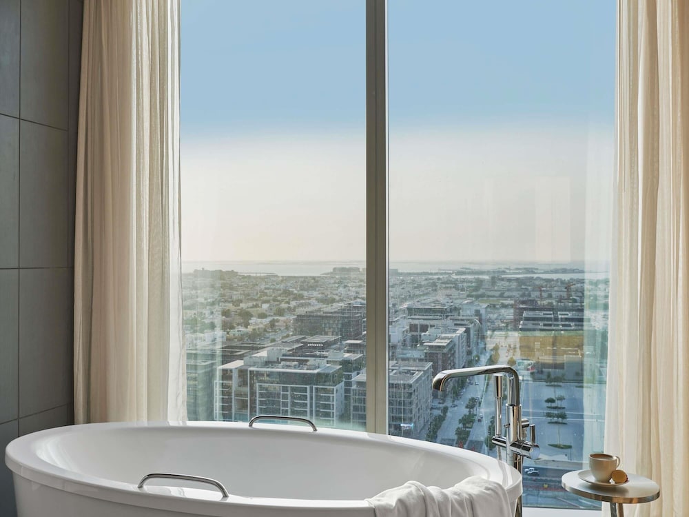 Sofitel Dubai Downtown — Hotel rooms in Dubai