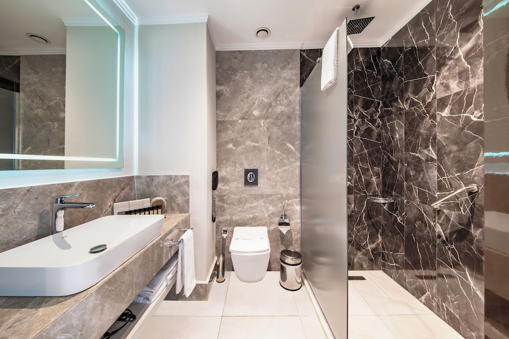 SERENITY QUEEN HOTEL — Hotel rooms in Alanya