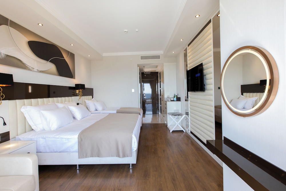 SERENITY QUEEN HOTEL — Hotel rooms in Alanya