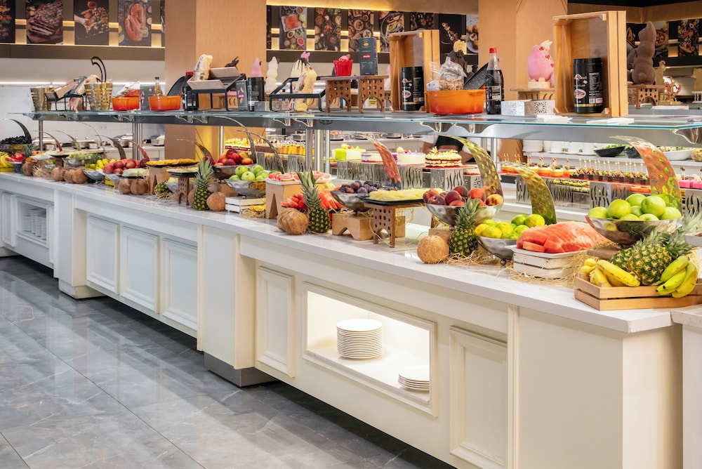 SERENITY QUEEN HOTEL — Restaurant & bars in Alanya