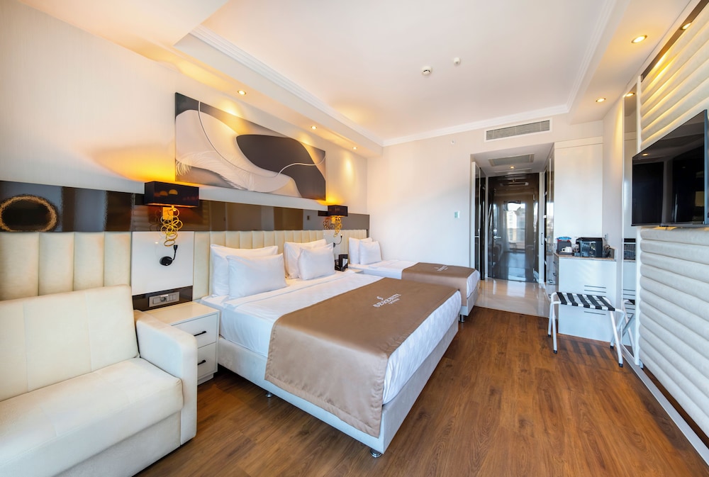 SERENITY QUEEN HOTEL — Hotel rooms in Alanya
