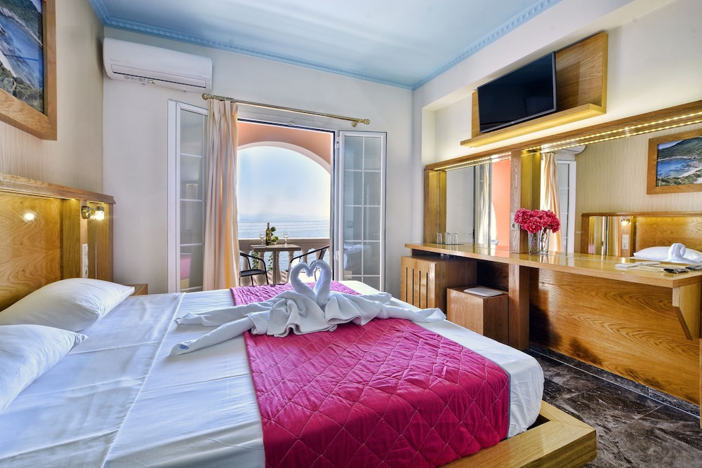 Lido Corfu Sun Hotel — Hotel rooms in Benitses, Ionian Islands