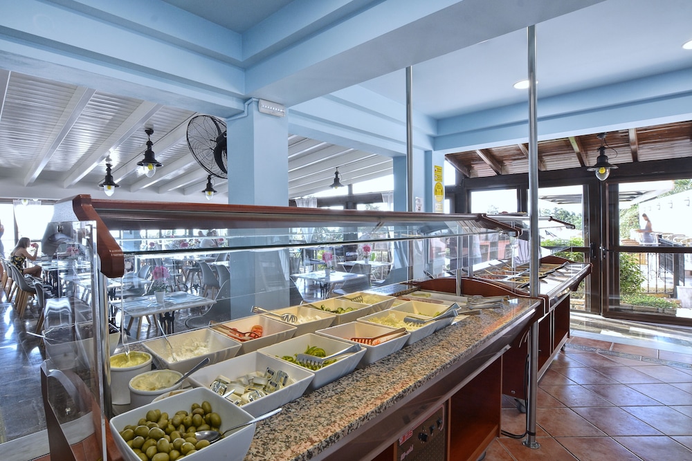 Lido Corfu Sun Hotel — Restaurant & bars in Benitses, Ionian Islands