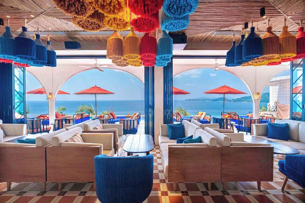 Hyatt Regency Phuket Resort — Restaurant & bars in Kamala, Phuket Province