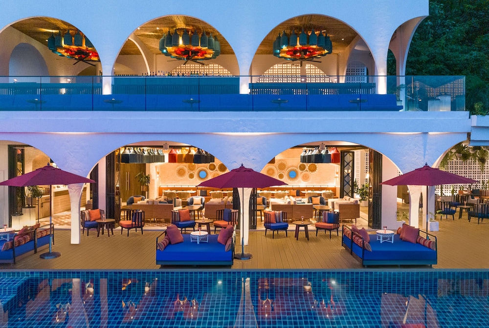 Hyatt Regency Phuket Resort — Restaurant & bars in Kamala, Phuket Province