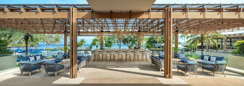 Hyatt Regency Phuket Resort — Restaurant & bars in Kamala, Phuket Province