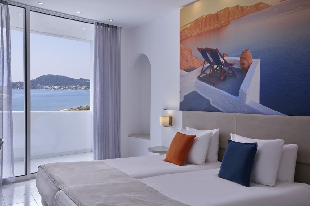 Epsilon Hotel Apartments — Hotel rooms in Faliraki, South Aegean