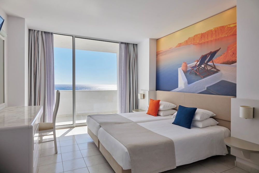 Epsilon Hotel Apartments — Hotel rooms in Faliraki, South Aegean
