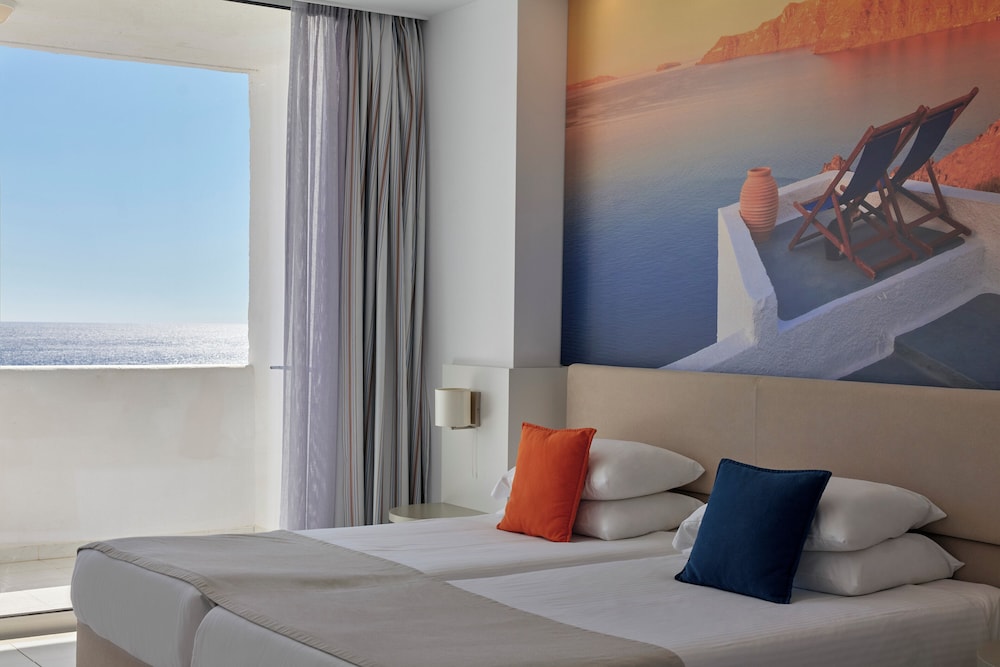 Epsilon Hotel Apartments — Hotel rooms in Faliraki, South Aegean