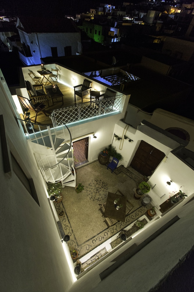Lindos Boutique Rooms - Adults Only — Hotel building in Lindos, South Aegean