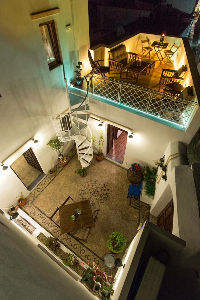 Lindos Boutique Rooms - Adults Only — Hotel building in Lindos, South Aegean