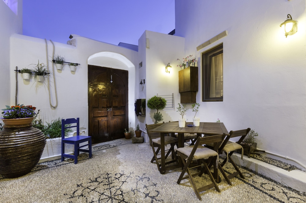 Lindos Boutique Rooms - Adults Only — Hotel building in Lindos, South Aegean