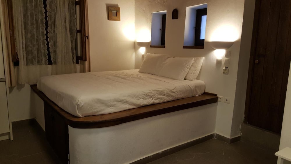 Domus Studios — Hotel rooms in Rhodes Town, South Aegean