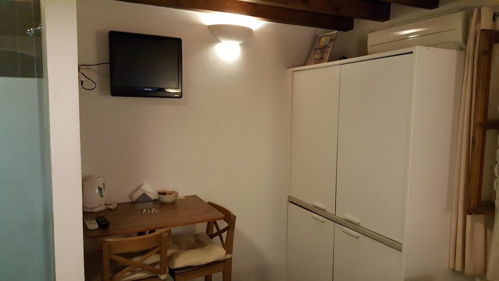 Domus Studios — Hotel rooms in Rhodes Town, South Aegean