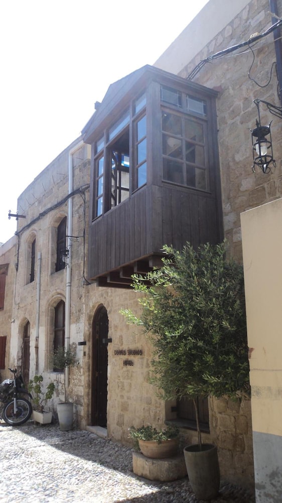 Domus Studios — Hotel building in Rhodes Town, South Aegean